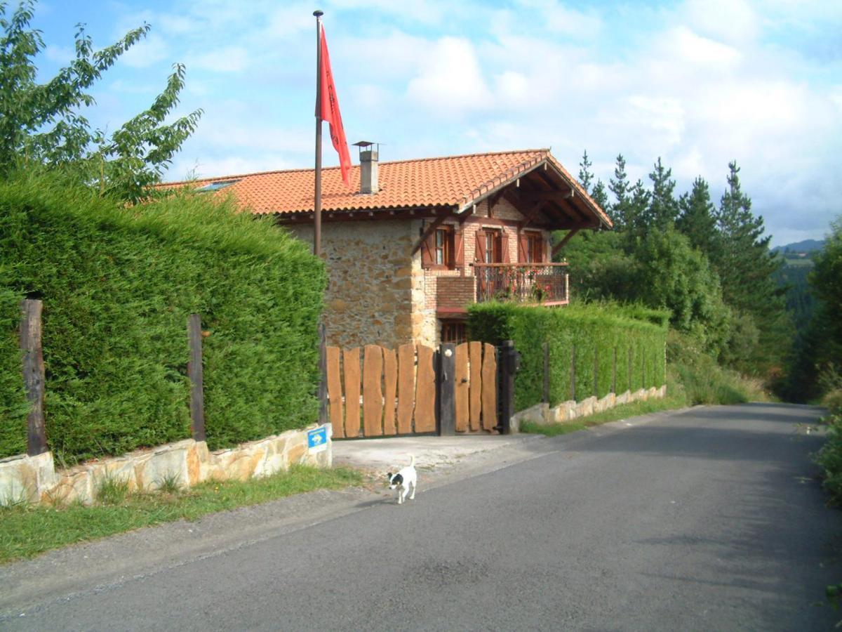 Albergue Eskerika Exclusivo Peregrinos Esquerica Bagian luar foto